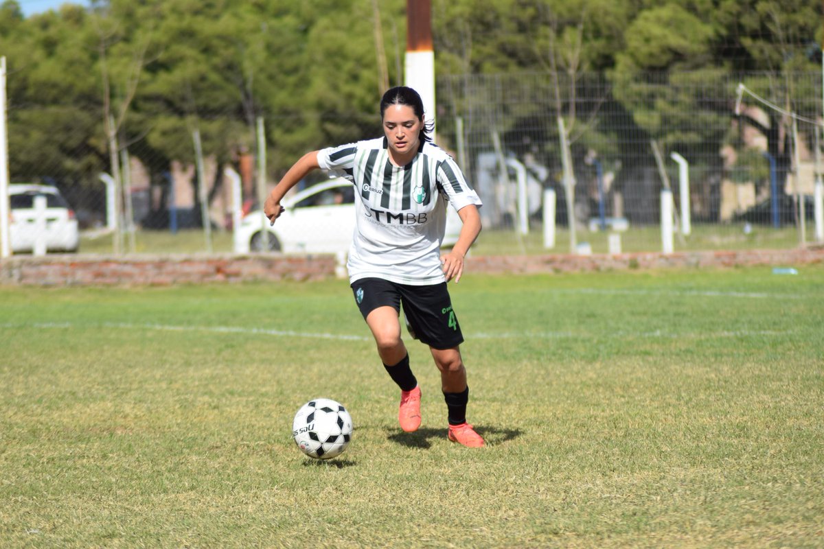 futbolfemstmbb's tweet photo. 🔜 El próximo fin de semana y en condicion de local, las chicas recibirán a Sansinena.

@Aguero_M_A

#VamosMuni 💚
#FútbolSTMBB 🫡 https://t.co/kwW5DdMCEc
