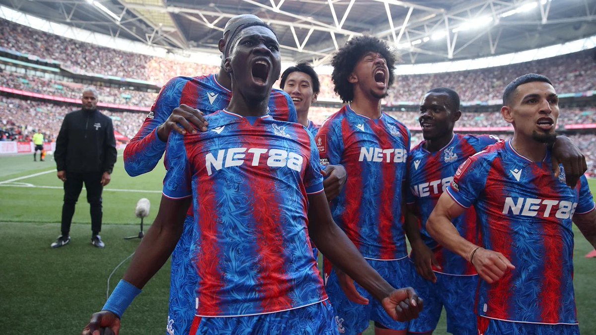 fbtlpod's tweet image. • Palace make it into the FA Cup Final
• Dan has an emotional dilemma
• They’ll face Man City 
• Can Palace win it?
• Liverpool crowned Champions
• Championship relegation battle chaos
• Villa deny Spurs’ fixture change request 

podfollow.com/football-betwe…