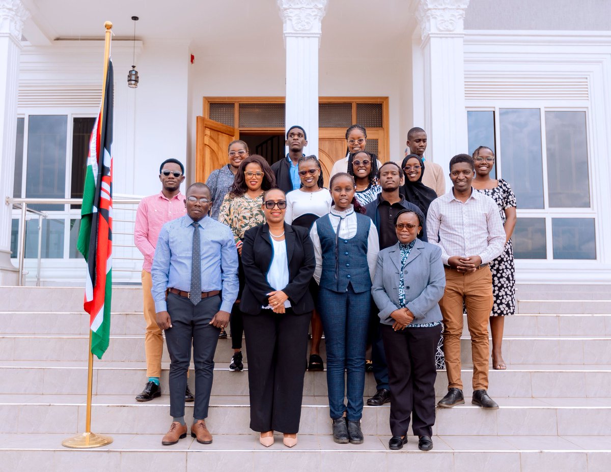 campdevoices's tweet image. Thank you @kenyaHCrwanda for hosting our delegation at the new office in Kenya. It was great interacting with Amb. Janet Mwawasi and seeing Rwanda through her eyes and other diplomats.