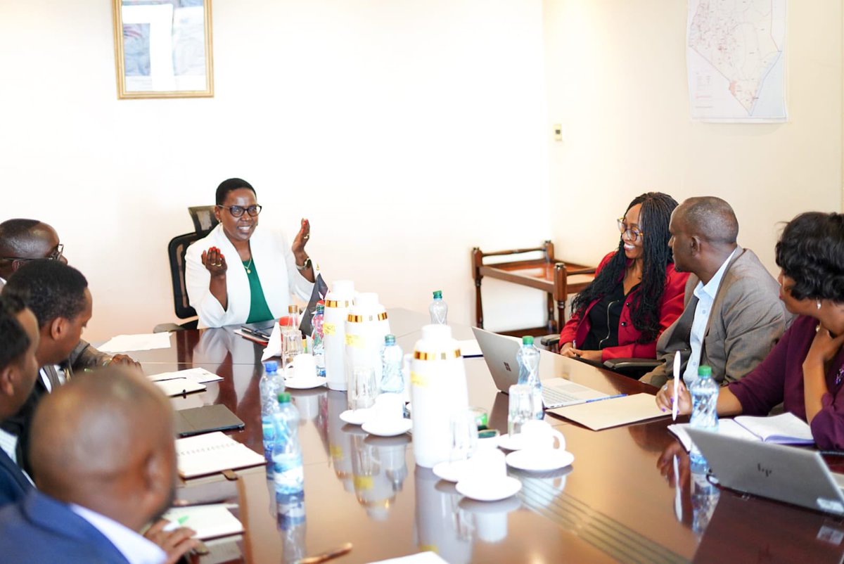 Today, UNODC and ACCEPT International paid a courtesy call on the Principal Secretary, State Department for Correctional Services. Discussions focused on new proposals to combat recidivism, promote desistance, and strengthen livelihood and reintegration programs.