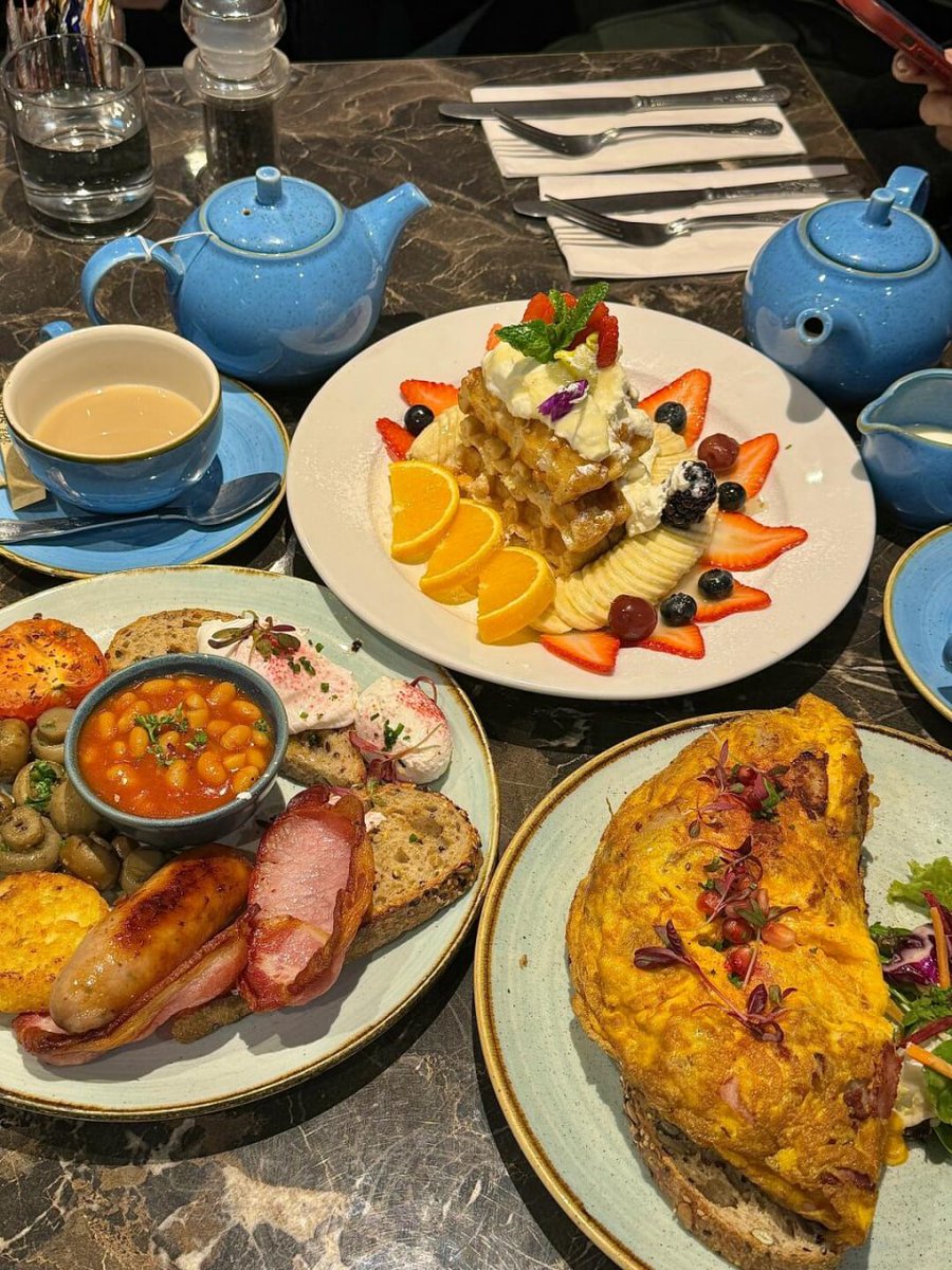 Jayla00k's tweet photo. Morning breakfast, the path of the lion, and a new story at every step - every day is a new journey 🌅🌸 https://t.co/QB2xNp3JF9