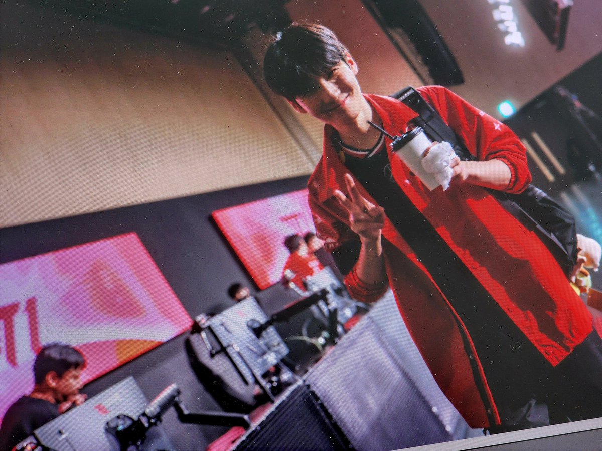 T1 빈센조는 서글서글한 눈웃음이 좋아.