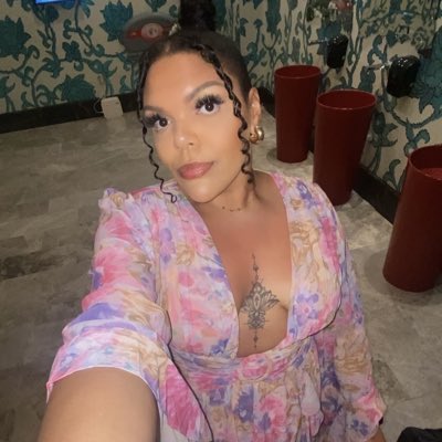 AYESHA MAYNARD tweet media