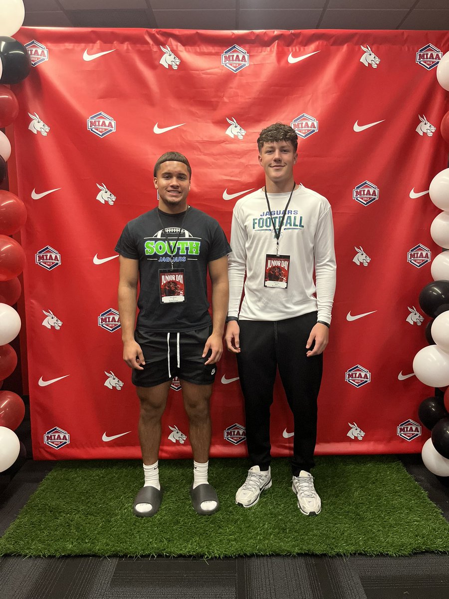 Parker Hunt (@parker_hunt2026) on Twitter photo I had a great time at UCM this weekend! Thanks for having me out <a href="/CoachNovak_/">Coach Neil Novak</a> <a href="/UCMFootballTeam/">Mules Football</a> I had a great time at UCM this weekend! Thanks for having me out <a href="/CoachNovak_/">Coach Neil Novak</a> <a href="/UCMFootballTeam/">Mules Football</a>