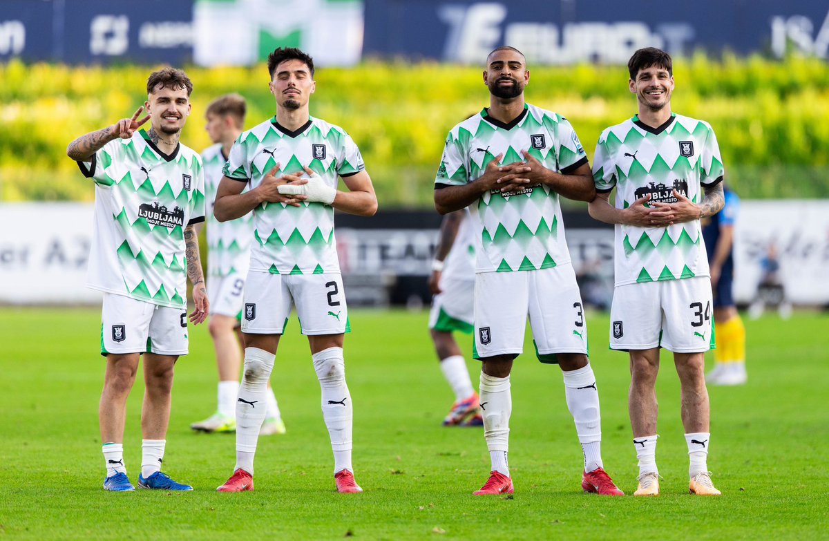Letošnja prvenstvena zgodba s Celjani:

4 tekme 👀
2 zmagi ✅
2 remija 👍🏼
Gol razlika: 8-5 ⚽️
