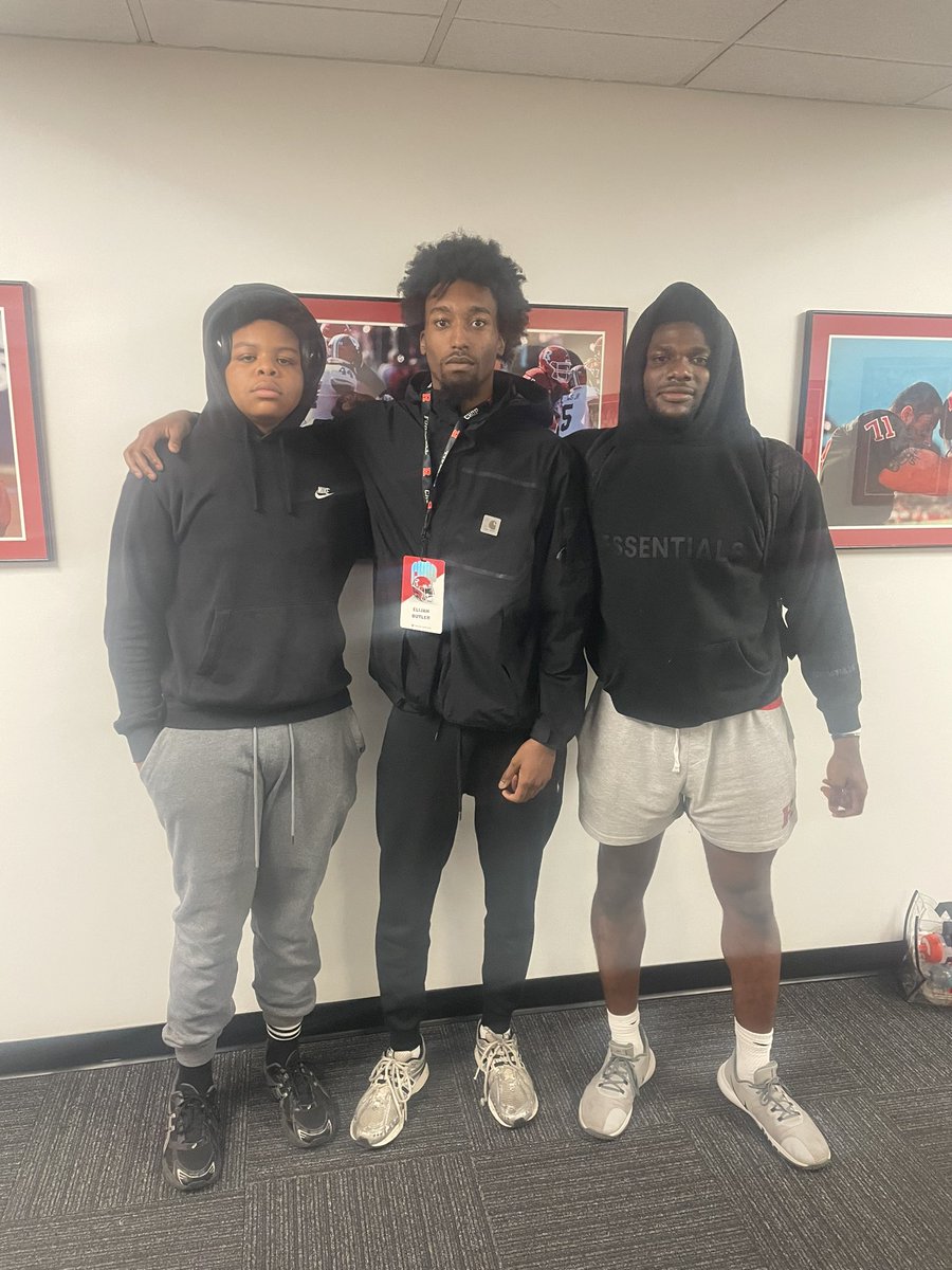 e1pluto_'s tweet image. Sunday I had a chance to visit SHI stadium for the Rutgers spring football game. Had a great experience and watched some great football! Appreciate @KamarsirArchie for bringing me along with him.