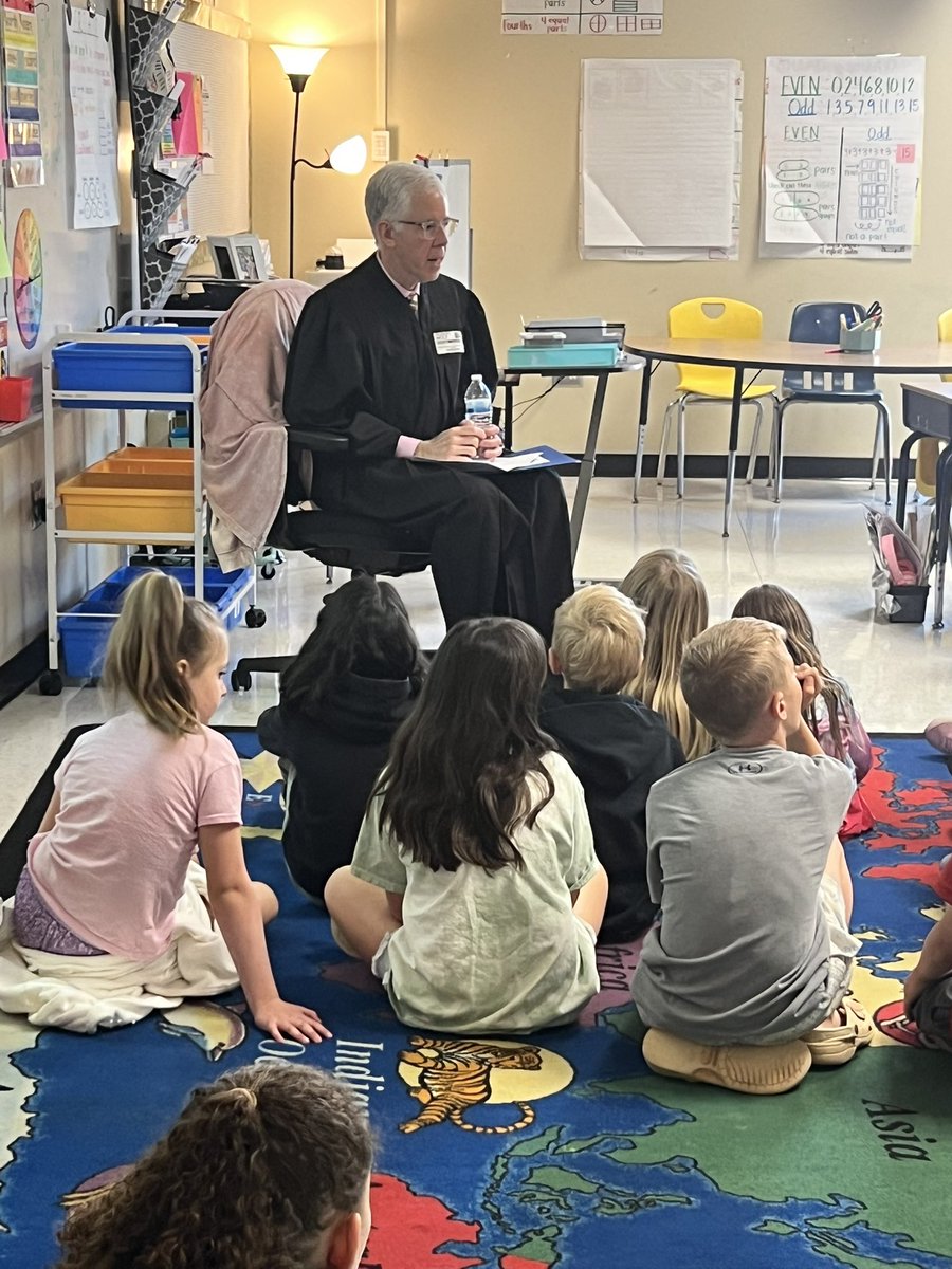 Thank you to Magistrate Court Judge Robert Wolf for supporting our Hometown Heroes event at Sweet Apple Elementary! We are grateful for your time, service, and inspiration to our students and community. #HometownHeroes #SweetApplePride