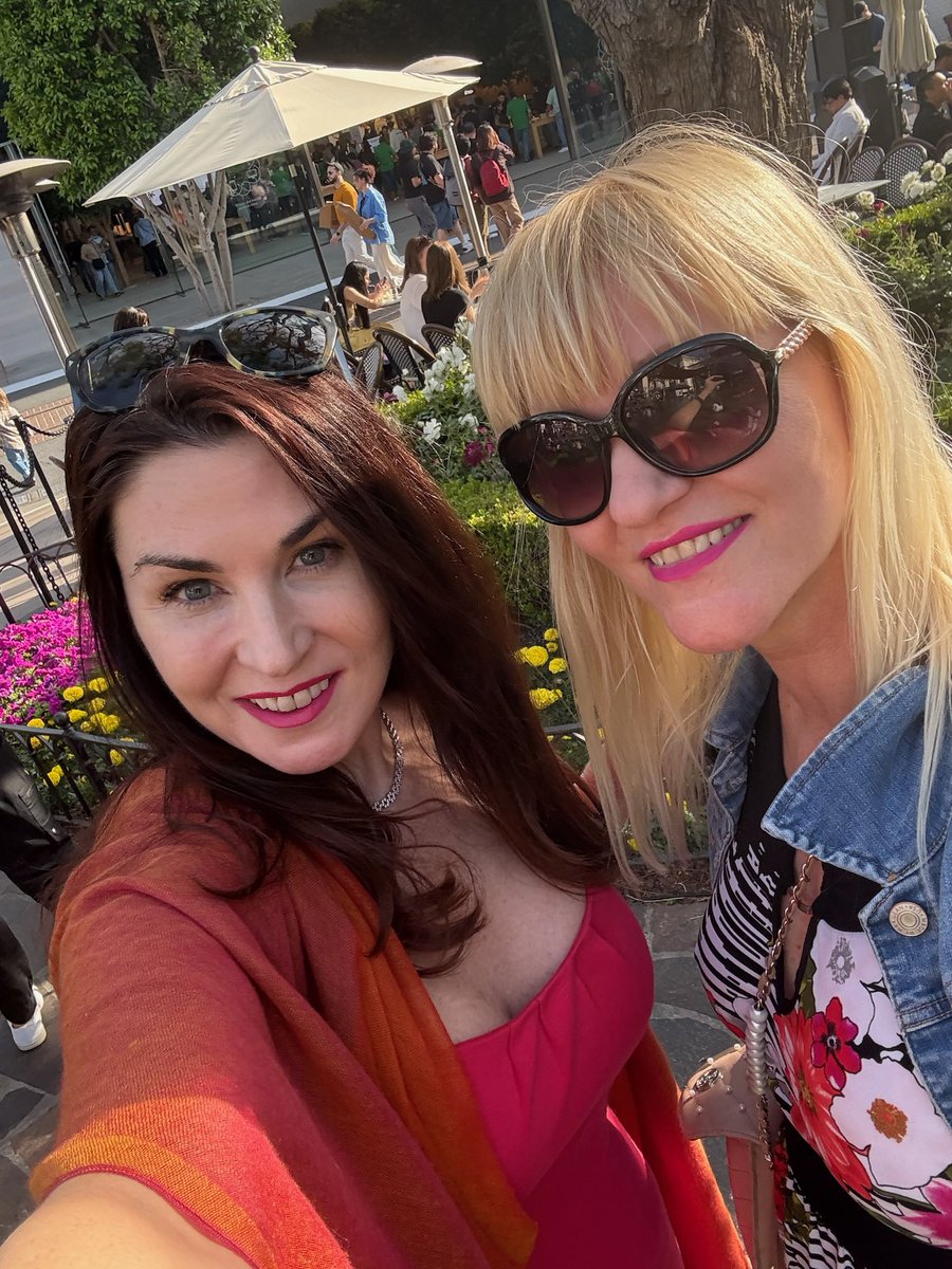 tori london tweet media