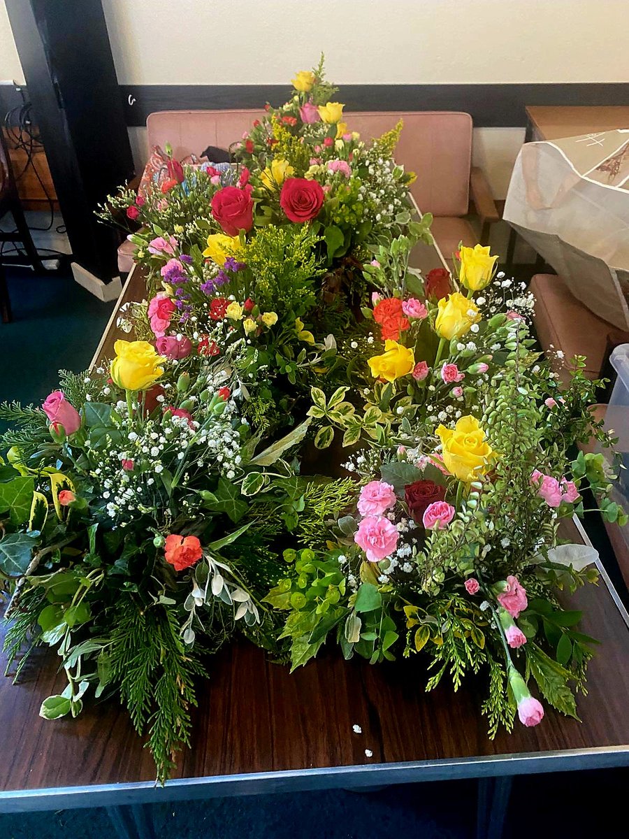 Precious Gems (@precgems) on Twitter photo Flower arrangements session at <a href="/PrecGems/">Precious Gems</a> Central group based at Bolton Quakers. All ladies said that it was a lovely and relaxing session. #Flowers #WomenEmpowerment Flower arrangements session at <a href="/PrecGems/">Precious Gems</a> Central group based at Bolton Quakers. All ladies said that it was a lovely and relaxing session. #Flowers #WomenEmpowerment