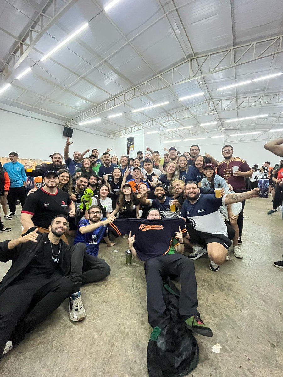 Levantar esse caneco representa muito trabalho, união, amizade, família, força e propósito, ontem tivemos a honra de gritar pakydermes campeã!!💙🧡

Muito obrigado <a href="/equipakydermes/">Pakydermes 🐘</a> 🐻🐘