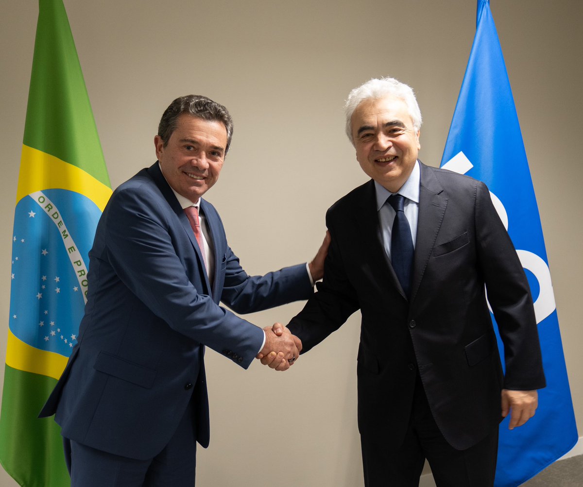 Fatih Birol (@fbirol) on Twitter photo Very pleased to host Minister Vital do Rêgo Filho, President of the Brazilian Federal Court of Accounts, at IEA HQ
We discussed tracking the progress of energy policies, ensuring they remain focused on benefiting people, & opportunities for advancing <a href="/IEA/">International Energy Agency</a>-🇧🇷 cooperation Very pleased to host Minister Vital do Rêgo Filho, President of the Brazilian Federal Court of Accounts, at IEA HQ
We discussed tracking the progress of energy policies, ensuring they remain focused on benefiting people, & opportunities for advancing <a href="/IEA/">International Energy Agency</a>-🇧🇷 cooperation