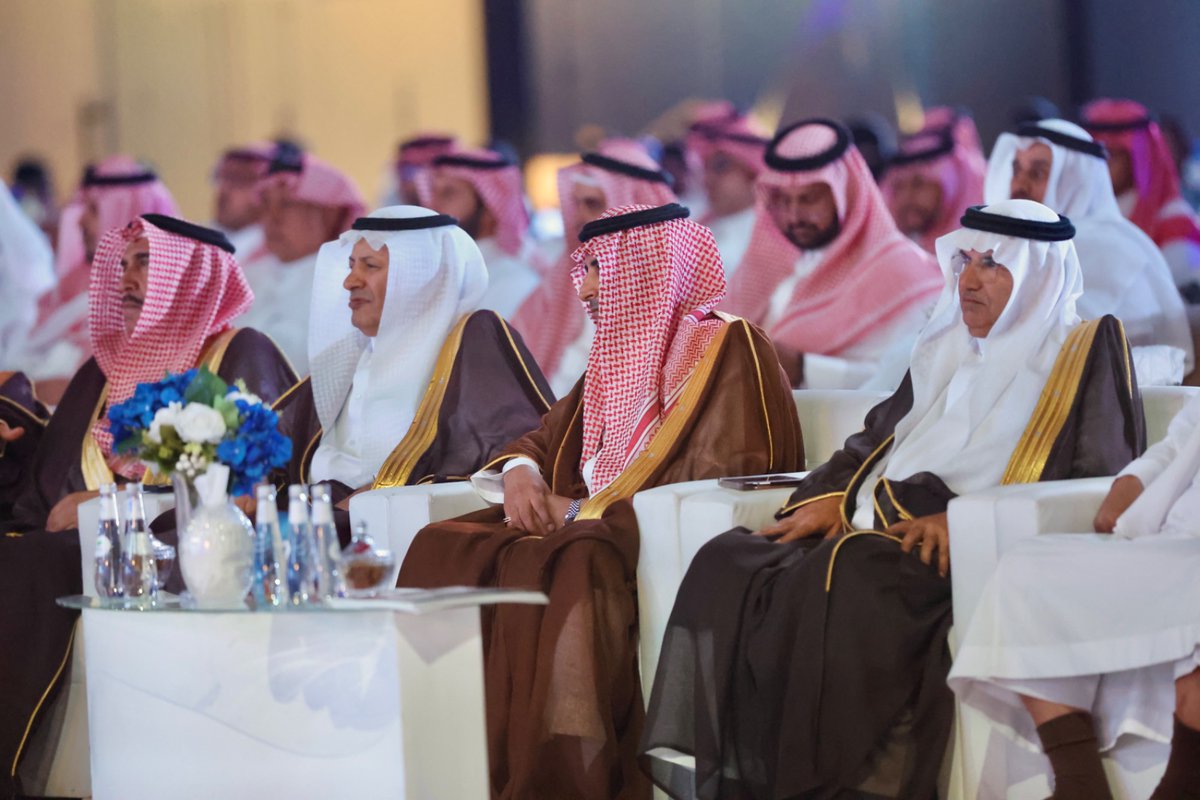 غــرفــة أبــهــا (@abhachamber) on Twitter photo انطلق منذ قليل
ملتقى #غرفة_ابها لقطاع الأعمال
بمركز الأمير سلطان بن عبد العزيز الحضاري
بتنظيم #غرفة_أبها ودعم ومشاركة بنك البلاد <a href="/BankAlbilad/">بنك البلاد | Bank Albilad</a>
كراعي رسمي بالإضافة لشركة زخم والراعي الإعلامي
شركة BLEND
<a href="/Blend_MP/">BLEND</a>
<a href="/emartasir/">إمارة منطقة عسير</a>
<a href="/BankAlbilad/">بنك البلاد | Bank Albilad</a>
#ملتقى_غرفة_أبها_لقطاع_الأعمال انطلق منذ قليل
ملتقى #غرفة_ابها لقطاع الأعمال
بمركز الأمير سلطان بن عبد العزيز الحضاري
بتنظيم #غرفة_أبها ودعم ومشاركة بنك البلاد <a href="/BankAlbilad/">بنك البلاد | Bank Albilad</a>
كراعي رسمي بالإضافة لشركة زخم والراعي الإعلامي
شركة BLEND
<a href="/Blend_MP/">BLEND</a>
<a href="/emartasir/">إمارة منطقة عسير</a>
<a href="/BankAlbilad/">بنك البلاد | Bank Albilad</a>
#ملتقى_غرفة_أبها_لقطاع_الأعمال