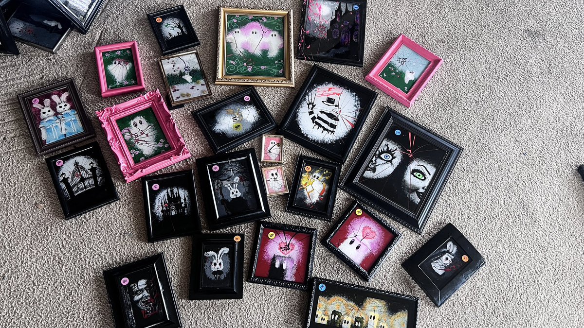 Before I give myself a headache listing them all, message me if you want to nab one 🖤