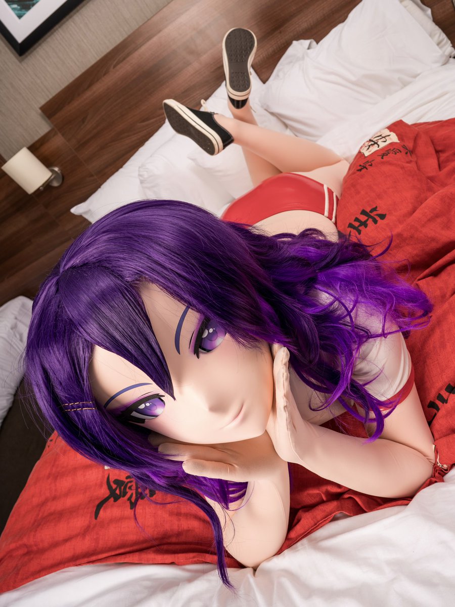Pulp Fiction? Nah, this ass is non-fiction, and all natural ;) 

Don’t believe me? Your loss 💜

📸: <a href="/TPJerematic/">Stephen - TPJerematic</a> 

#kigurumi #animegao #着ぐるみ