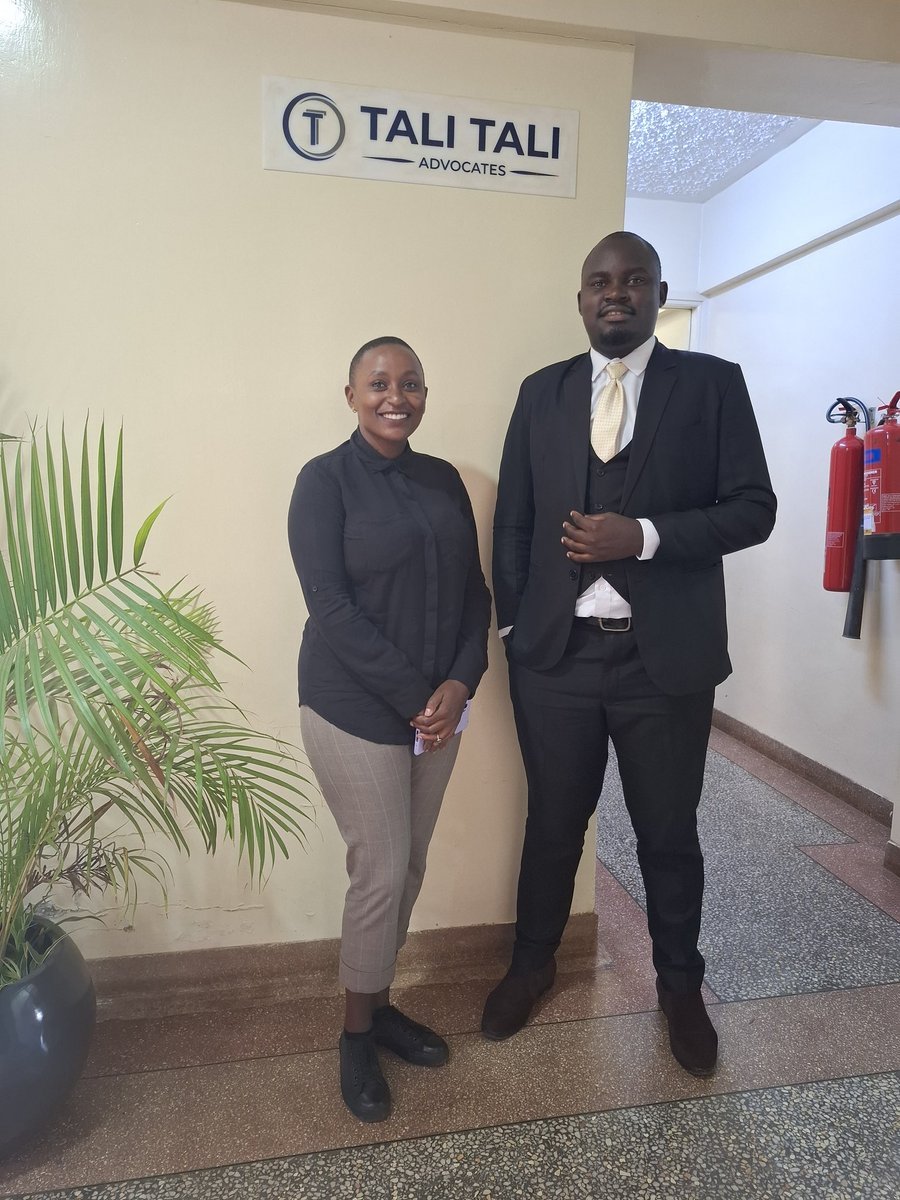 With our friend, <a href="/scolanderi/">Scolanderi</a> who paid us a courtesy today at the office.
💯