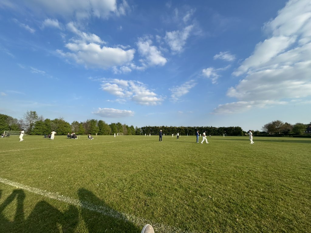 pchaloner's tweet image. What’s happening? Cricket season 🏏- How very civilised 😎