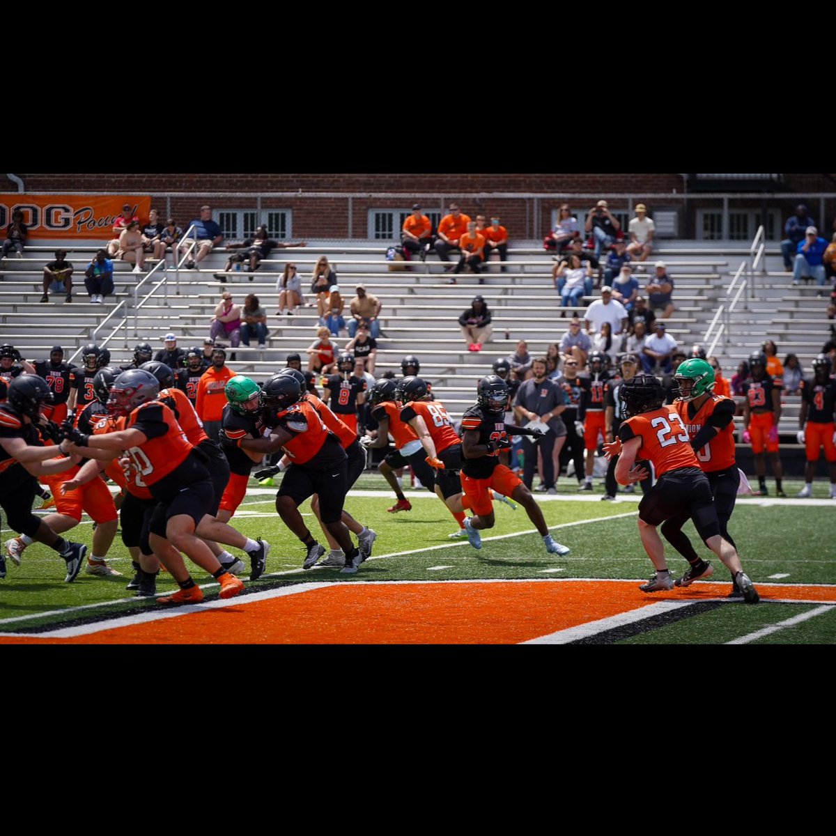 UnionBulldogFB's tweet image. Big things happened at Williamson Stadium on Saturday! It was a great environment for the athletes, recruits, and families. Shout out to the Orange Team for bringing home the victory, but it was a WIN for Union Commonwealth University as a whole!

#DogCheck | #RightWayToPlay