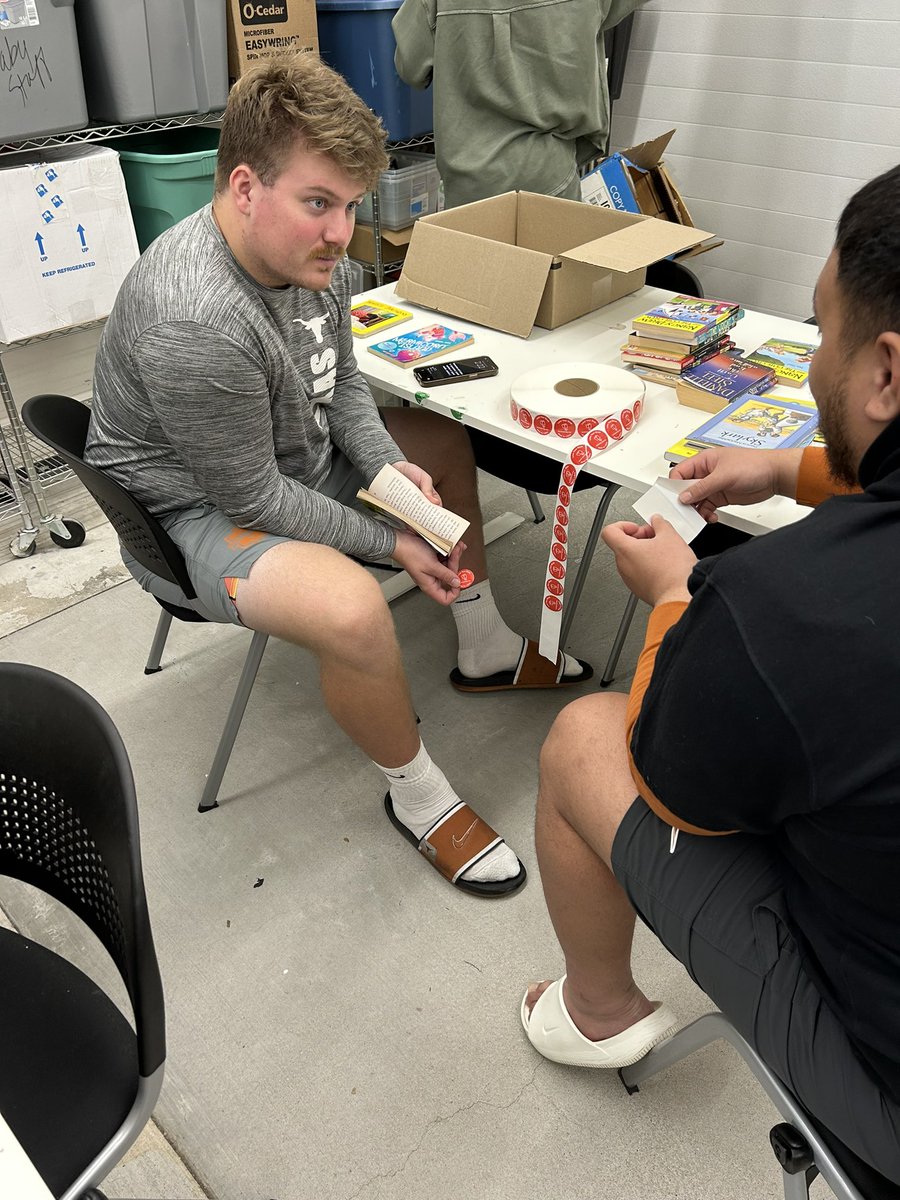 Jermayne Tauinaola Lole🇦🇸 (@jermaynelole) on Twitter photo BookSpring offers a continuum of literacy programs designed to build early literacy in children from birth through age 12. Visit the link to volunteer!
bit.ly/3WmOOkX <a href="/bookspringatx/">BookSpring</a> @texasonefund BookSpring offers a continuum of literacy programs designed to build early literacy in children from birth through age 12. Visit the link to volunteer!
bit.ly/3WmOOkX <a href="/bookspringatx/">BookSpring</a> @texasonefund