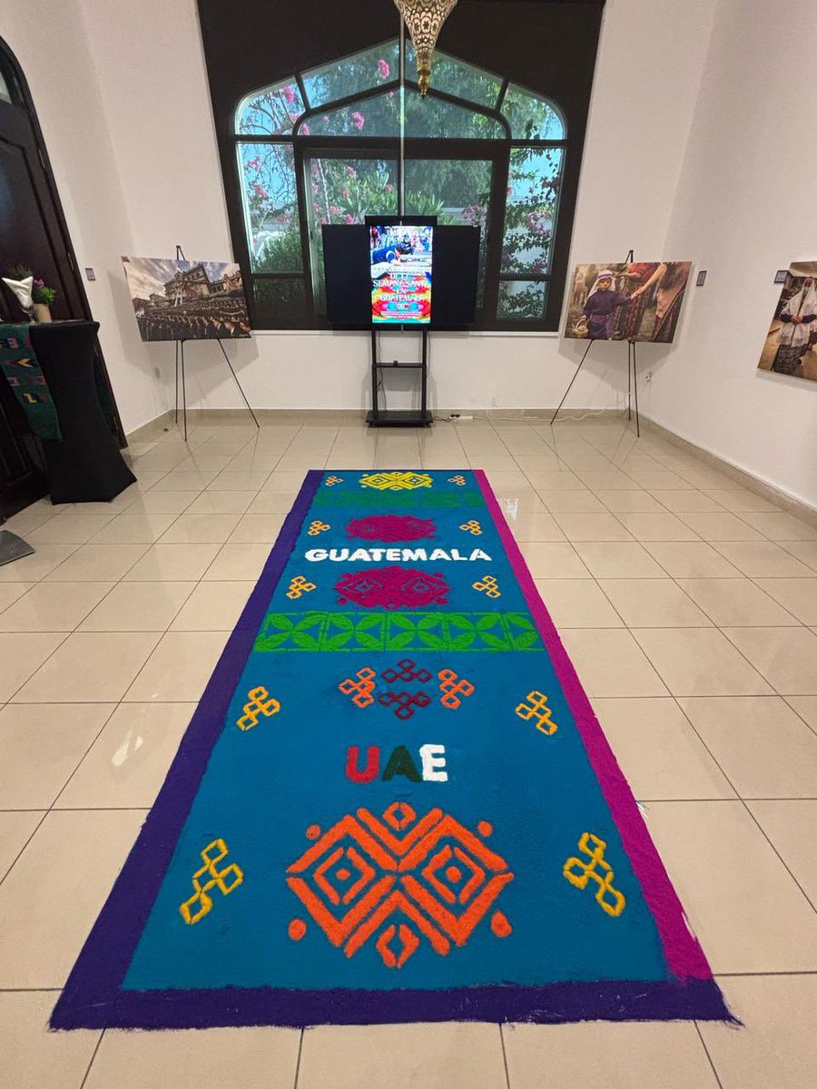#GTinUAE | #EmbaGuateEAU presentó la exposición fotográfica "Los Colores de la Semana Santa en Guatemala" al cuerpo diplomático y comunidad en EAU. Durante dicho evento, se resaltó la importancia cultural y espiritual que tiene dicha celebración en nuestro país, y sus tradiciones