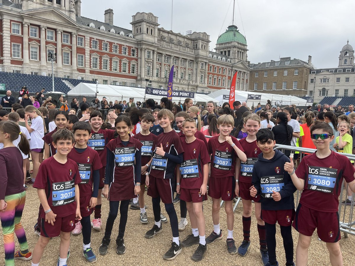 Massive congratulations to our amazing Highgate Junior Team who took on the TCS Mini London Marathon this weekend - completing 2.6km through the heart of the capital!