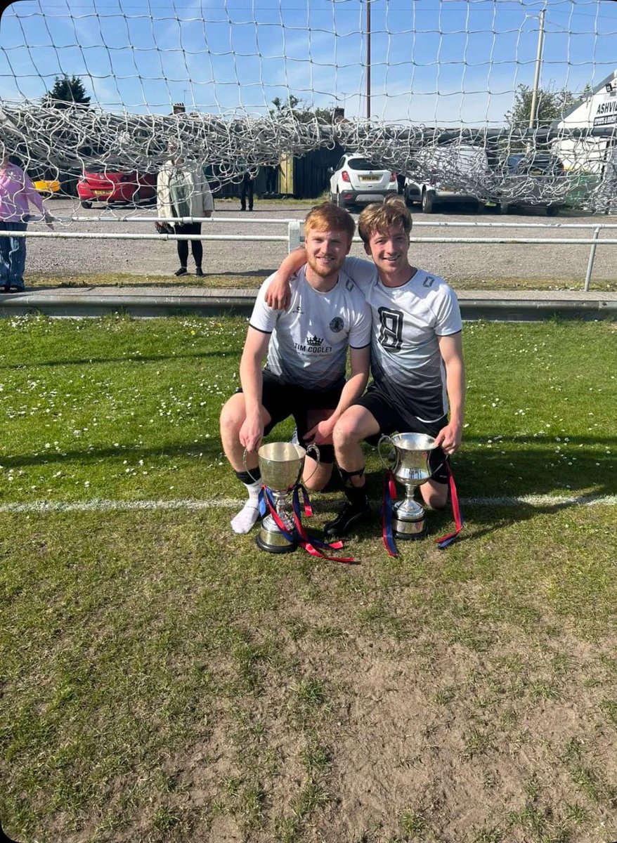 ashpower66's tweet photo. Some season with the lads❤️💙
@Fender_FC https://t.co/W7G68KFadw