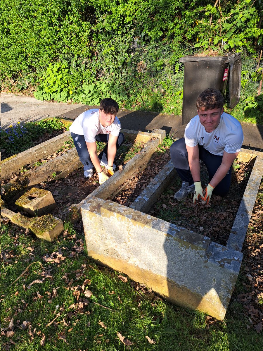 Tim Cashell (@cashelltim) on Twitter photo Great <a href="/ScarColl/">Scarborough College</a> to be stating another term of Community Service with our friends from St Laurence Church, Scalby. 'Grave Angels' is such a rewarding opportunity for our pupils. Great <a href="/ScarColl/">Scarborough College</a> to be stating another term of Community Service with our friends from St Laurence Church, Scalby. 'Grave Angels' is such a rewarding opportunity for our pupils.