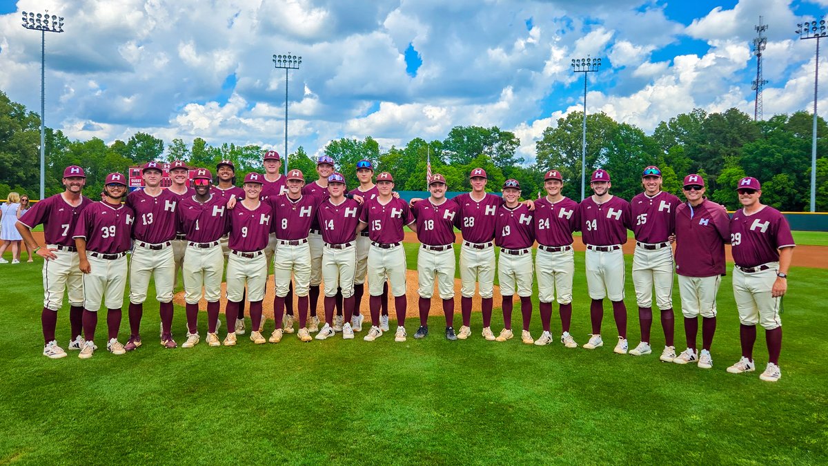 Our annual Sophomore Day was held on Saturday, when the Eagles picked up a big sweep in the final home doubleheader of the season! To view more photos of the pregame festivities, click the following link: …ndscommunitycollegebsmith.smugmug.com/Athletics-Team…