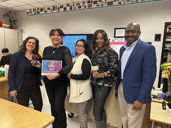 Miller Intermediate (@millermavsaisd) on Twitter photo Congratulations to our art teacher, Ms. Debra Ponce de Leon for being a KHOU Randall Red Apple Recipient. Now it's time to vote for Debra Ponce de Leon in KHOU Randalls_Red Apple Teacher of the Year Award khou-tv.secondstreetapp.com/og/0dc7106f-43โฆ Congratulations to our art teacher, Ms. Debra Ponce de Leon for being a KHOU Randall Red Apple Recipient. Now it's time to vote for Debra Ponce de Leon in KHOU Randalls_Red Apple Teacher of the Year Award khou-tv.secondstreetapp.com/og/0dc7106f-43โฆ