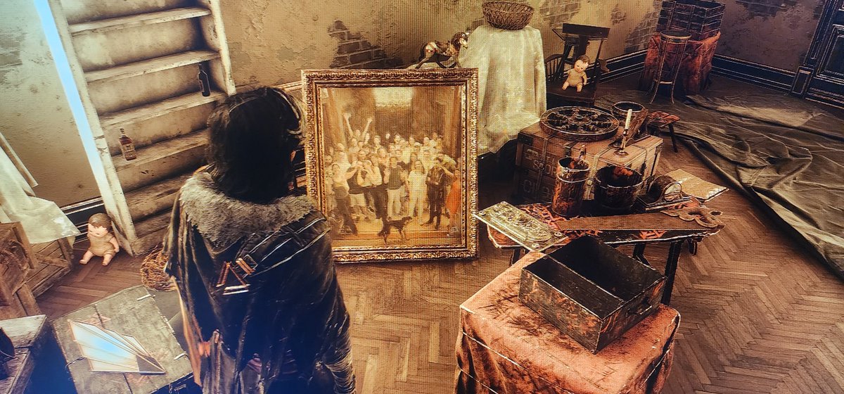Scale tweet media