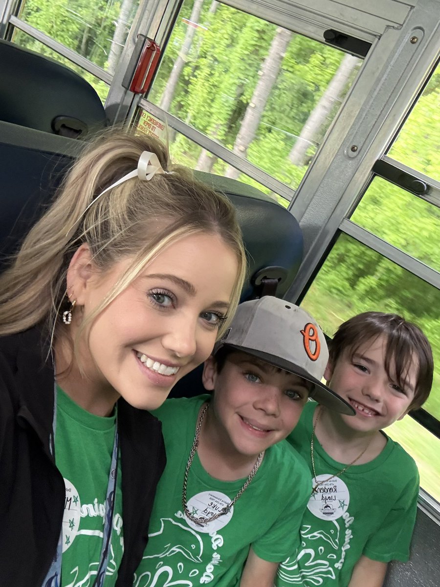 On the way to our field trip!!! My bus buddies for the day! 💚 <a href="/DolvinES/">Dolvin ES</a>