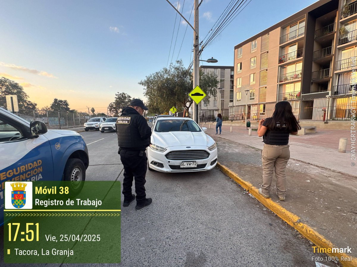 Gracias al rápido llamado de nuestros vecinos al 📞 1446 de Seguridad Municipal, y al trabajo coordinado entre Seguridad Pública y Carabineros de Chile, logramos recuperar nuevamente un vehículo sustraído en nuestra comuna.

¡Sigamos trabajando juntos por una comuna más segura!💪
