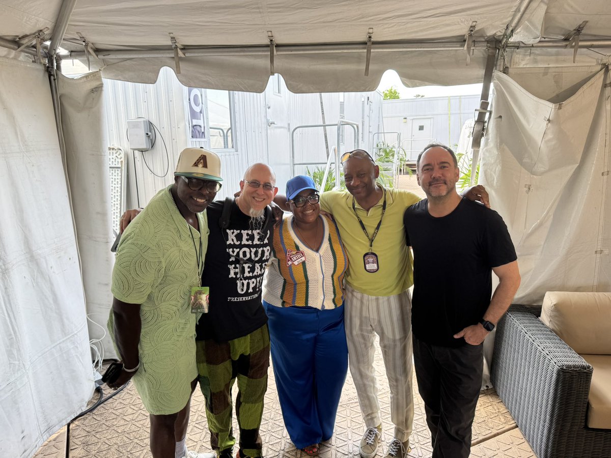 Buddy Strong Brand (@bstrongbrand) on Twitter photo NOLA βοΈβοΈ
Good Vibes
Good Food
Good People..
<a href="/davematthewsbnd/">Dave Matthews Band</a>
@branfordmarsalis
#JeffCoffin πΈ
#BSTRONG πͺπͺπͺ NOLA βοΈβοΈ
Good Vibes
Good Food
Good People..
<a href="/davematthewsbnd/">Dave Matthews Band</a>
@branfordmarsalis
#JeffCoffin πΈ
#BSTRONG πͺπͺπͺ