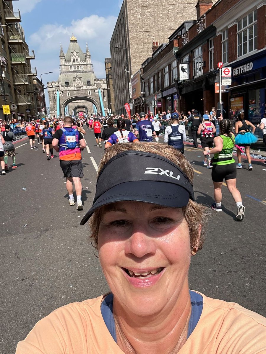 ⭐OUR MARATHON SUPERSTARS⭐

Karen and Louis both ran the London Marathon yesterday, raising over £3,500 between them for the Psoriasis Association!

You can still donate to their JustGiving pages here ow.ly/Q97T50VIPEr