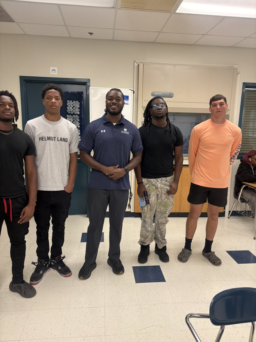 Jarvis Parker (@coach_j_parker) on Twitter photo Starting the spring of with a visit from <a href="/StThomasUniv/">St. Thomas University</a> Coach <a href="/ertonnchatelain/">Ertonn Chatelain, MBA</a>. Thanks for checking in on a few of the guys <a href="/firstcoastbucs/">First Coast Bucs</a> 🏴☠️⚓️ Starting the spring of with a visit from <a href="/StThomasUniv/">St. Thomas University</a> Coach <a href="/ertonnchatelain/">Ertonn Chatelain, MBA</a>. Thanks for checking in on a few of the guys <a href="/firstcoastbucs/">First Coast Bucs</a> 🏴☠️⚓️