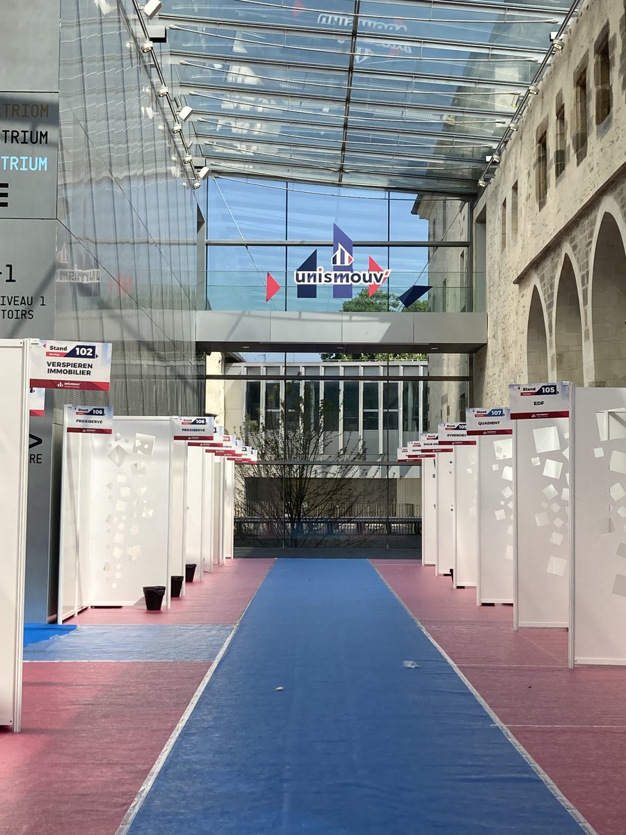 Backstage du salon 🏗
🔍 Dans les coulisses d’UNISMOUV' !
On vous emmène dans les préparatifs du salon…

📅 Plus qu'un jour avant l’ouverture !

💬 À votre avis, combien de m² d’exposition seront installés cette année ? Dites-le-nous en commentaire ! 👇
<a href="/unis_immo/">UNIS</a> <a href="/UnisBretagne/">Unis Bretagne</a>