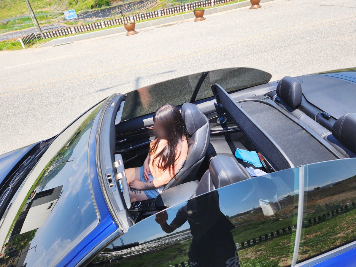 오빠 빠방이 바꾸고 젤 먼저 하려했었던걸 
여러 이슈들 때문에 드디어 오늘 했네 (*≧∀≦*)
해가 쨍쨍해서 정수리 뜨거웠던건 안비밀:(
담엔 올노로 창문 내리고 찍어야지 헷 🩵