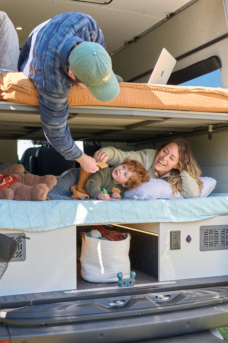 Outsidevan's tweet image. Ready for family adventures? 🏕️

Approach has everything you need—convertible beds, tons of storage, removable captain’s chairs, and power to keep everyone (and their gadgets) happy.

Your next great escape starts here— Learn more about Approach here: ow.ly/S8na50VFAyK