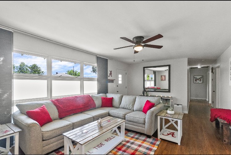 AndrewJBoneRE's tweet image. Tuscaloosa, Alabama: Need a terrific space to rent for graduation or a game day weekend? Booking now! 3BR/2BA house or 3BR/3BA condo less than a mile from campus! 256-504-2963
Roll Tide!