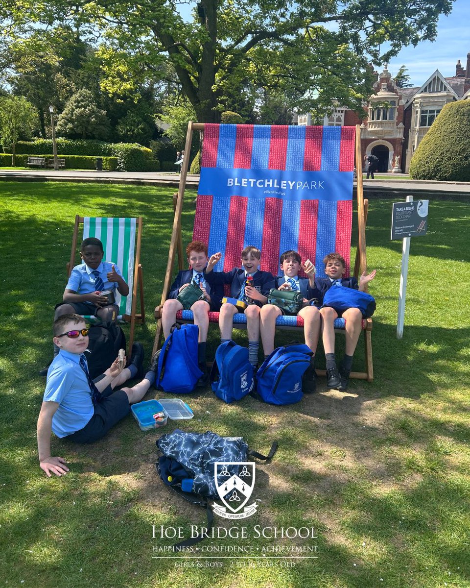 HoeBridgeSchool's tweet image. The Year 6 children have been enjoying their time at @bletchleypark, throwing themselves into a day of code-breaking challenges. A fantastic mix of fun and learning! 👩💻
#HoeBridgeSchool #hbshappiness #CodeBreaking #BletchleyPark