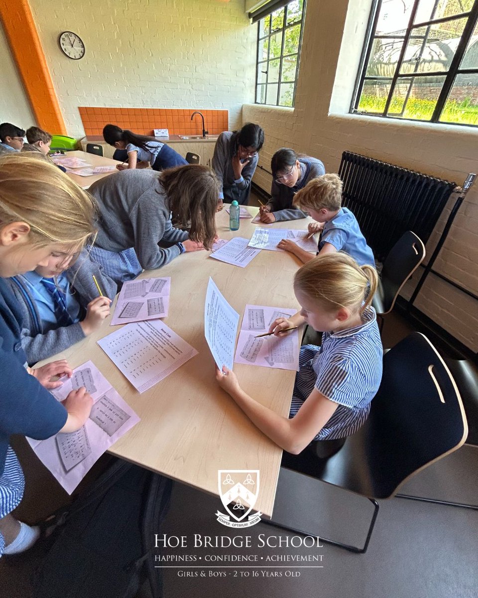 HoeBridgeSchool's tweet image. The Year 6 children have been enjoying their time at @bletchleypark, throwing themselves into a day of code-breaking challenges. A fantastic mix of fun and learning! 👩💻
#HoeBridgeSchool #hbshappiness #CodeBreaking #BletchleyPark