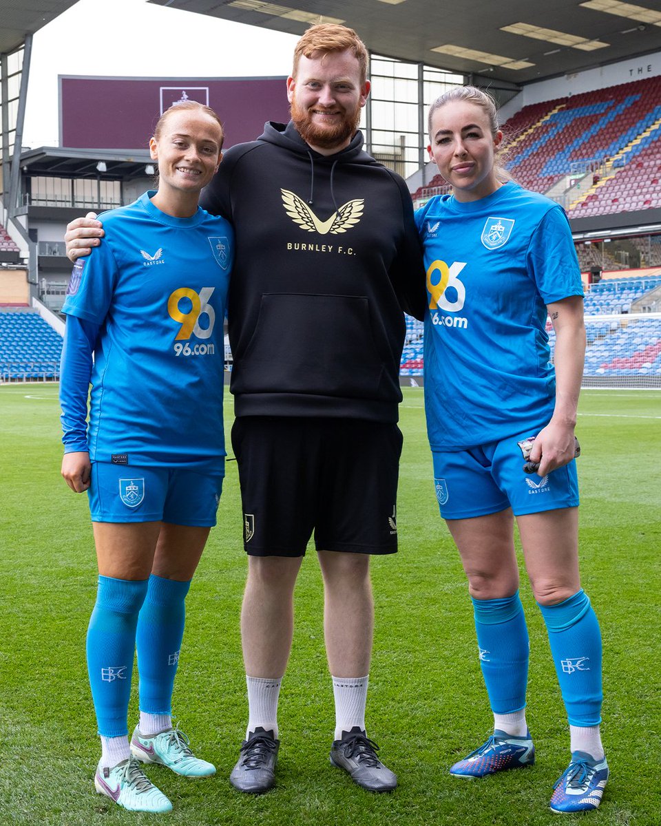 Our GK Union is strong 🤜🤛

17 clean sheets in all competitions for our 'keepers this season...what a stellar effort 🧤