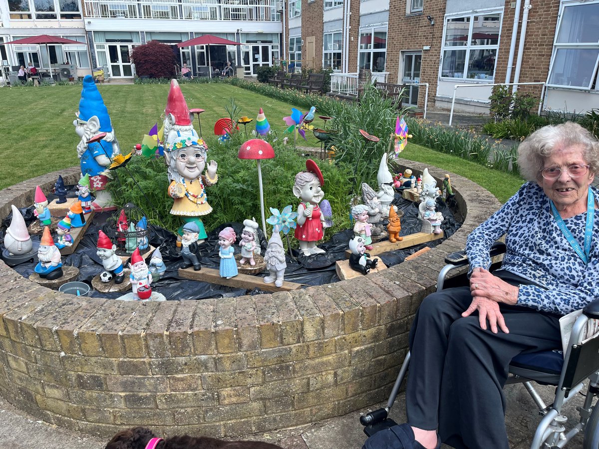 thermbi's tweet image. With sunny days ahead, our residents are enjoying outdoors activities whether it is #gardening at Barford Court, in #Hove, or giving #gnomes a home at Prince George Duke of Kent Court, in #Chislehurst. π»π·πͺ»