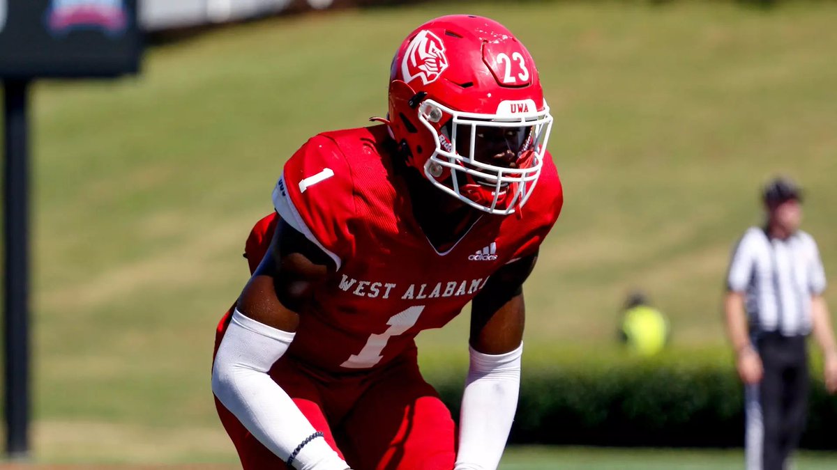Barry Jones (@_30stepzz) on Twitter photo After a great conversation with <a href="/CoachYeah/">Scott Cochran</a> I’m blessed to receive my first offer from University of West Alabama! After a great conversation with <a href="/CoachYeah/">Scott Cochran</a> I’m blessed to receive my first offer from University of West Alabama!