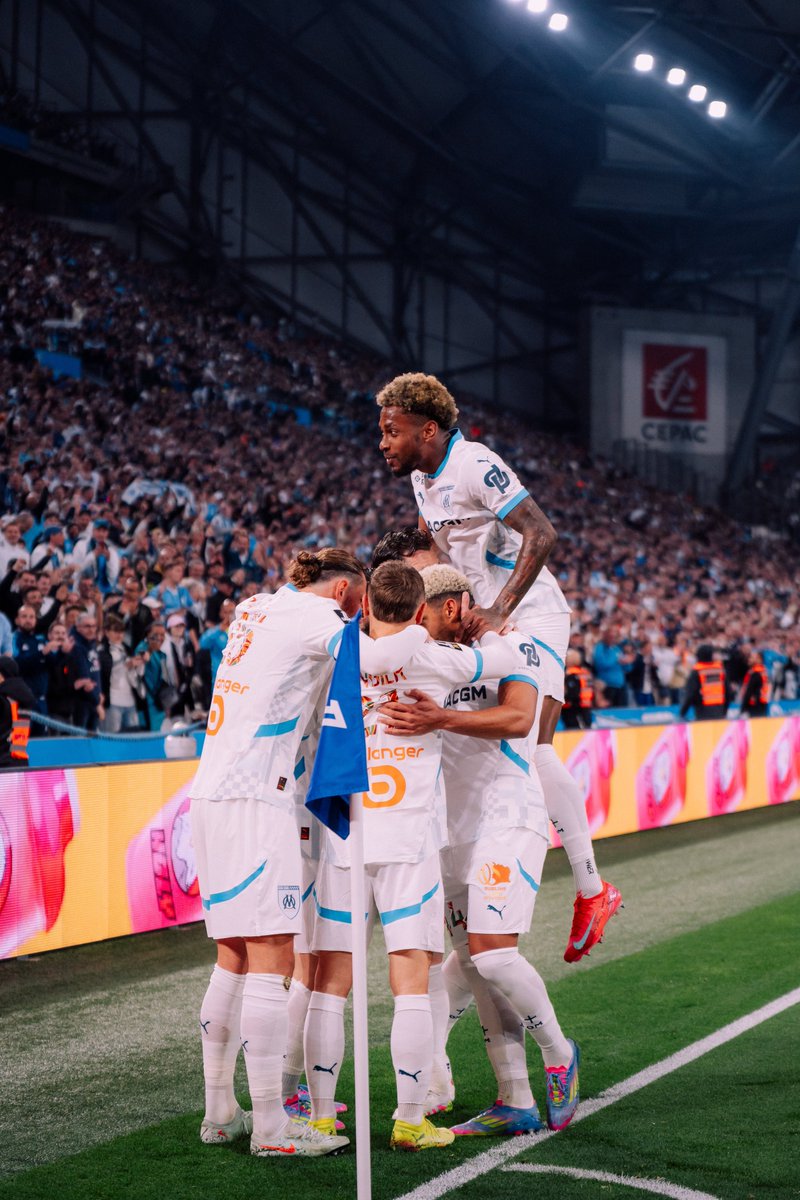 📸 by <a href="/laloumance/">🇸🇳 حلم</a>