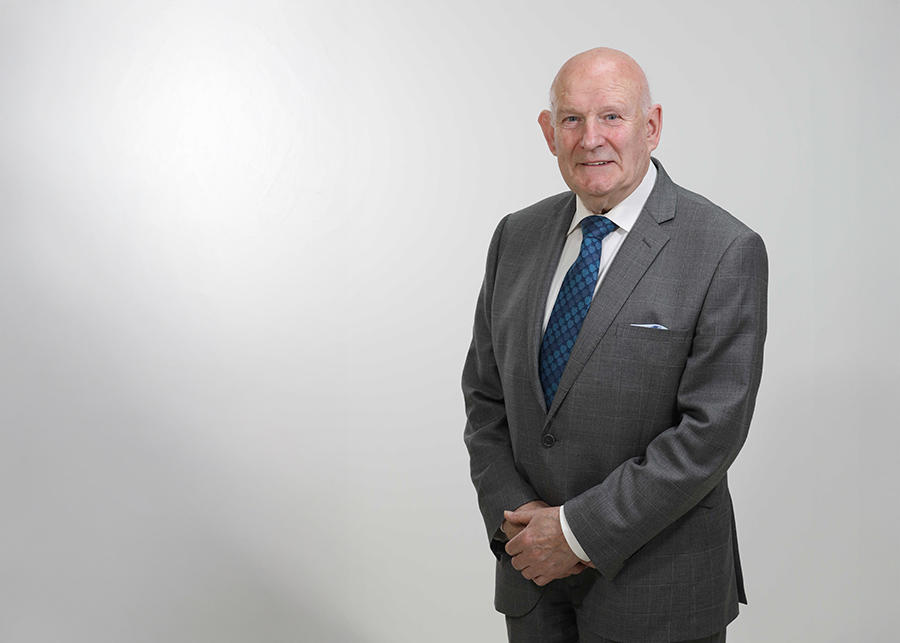 Former Alderman, Robin Cherry MBE, remembered

orlo.uk/PA3TC