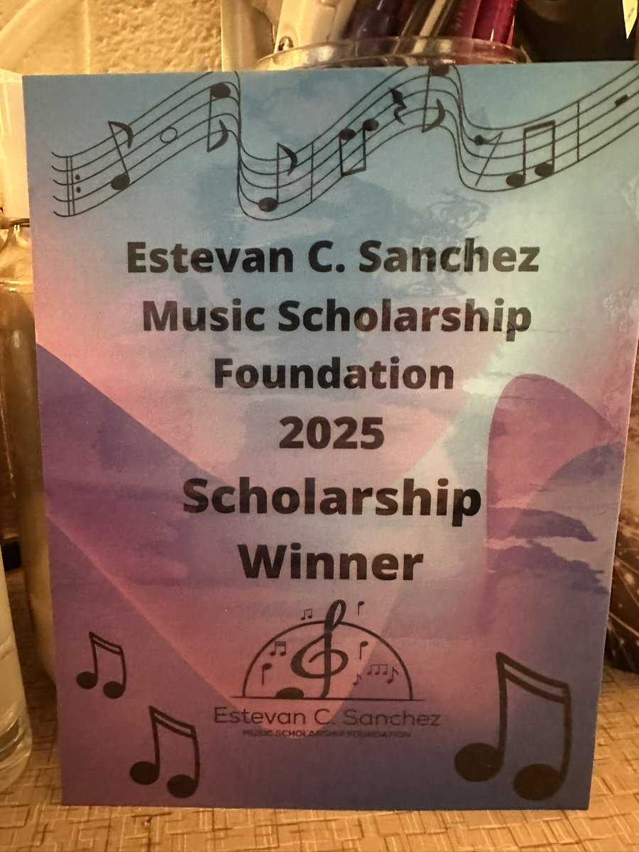 Bernal MS Band tweet media