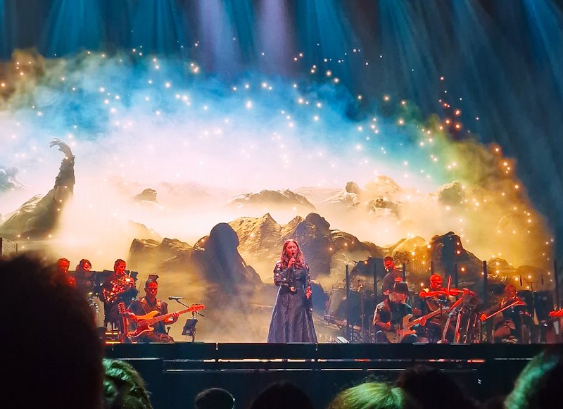 Abi ✨️ (@opal_inkcosplay) on Twitter photo Last week I had the pleasure of attending #PlayStationTheConcert, and when I tell you I cried through the entire #GodofWar section 🥹
Hearing this world come to life in a room full of fans was just so emotional. What a gorgeous tribute to <a href="/bearmccreary/">Bear McCreary 🐻🎶</a> and <a href="/SonySantaMonica/">Santa Monica Studio – God of War Ragnarök</a> 💙🪓 Last week I had the pleasure of attending #PlayStationTheConcert, and when I tell you I cried through the entire #GodofWar section 🥹
Hearing this world come to life in a room full of fans was just so emotional. What a gorgeous tribute to <a href="/bearmccreary/">Bear McCreary 🐻🎶</a> and <a href="/SonySantaMonica/">Santa Monica Studio – God of War Ragnarök</a> 💙🪓