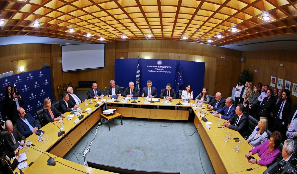 ypomeofficial's tweet image. 🚉Υπεγράφησαν σήμερα στο Υπουργείο Υποδομών και Μεταφορών οι συμβάσεις προϋπολογισμού 450,12 εκατ. ευρώ, για τα σιδηροδρομικά έργα αποκατάστασης των ζημιών από τις θεομηνίες «Daniel» και «Elias». 

@ChristosDimas_ @kyranakis 

👉shorturl.at/86vTK