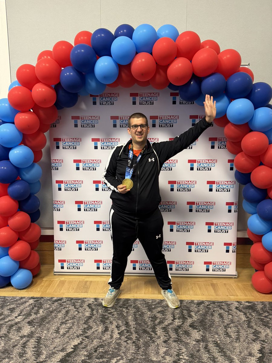 That was immense! Bigger mental challenge than last year thanks to the heat but once again the crowd kept me going. You can still donate to my @teenage_cancer fundraising pot via the link below!

#weruntogether #londonmarathon2025 

justgiving.com/page/matthewbl…