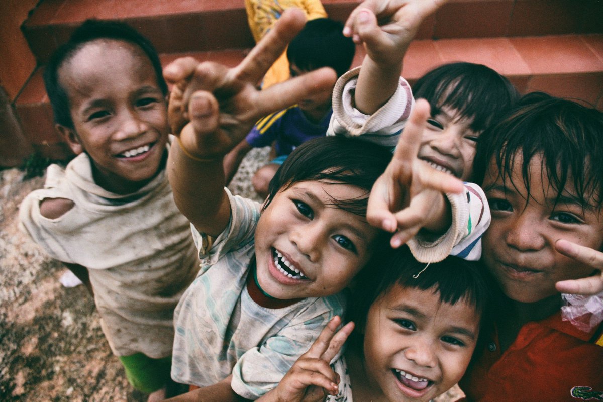 Child poverty rates often exceed overall poverty rates, highlighting the disproportionate impact on children.

Economic disparities, climate change, and inadequate social protection systems worsen the situation.

Learn more from this VNR analysis: ow.ly/XvX050VEJ9n